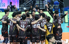 혼돈의 남자배구…4연패 우리카드·삼성화재, 무라드의 대한항공은 반등