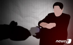 수도·전기 끊기고 대소변 범벅…조현병 동생 20년 방치한 친누나