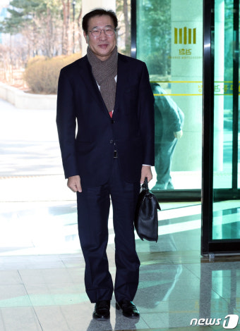 미소 머금은 박성재 법무부 장관 후보자