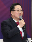 축사하는 이장우 대전시장