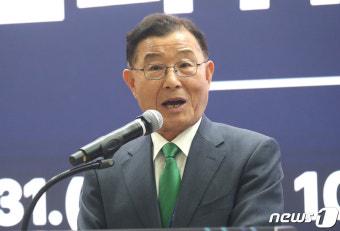 발언하는 김상균 공론화위원장