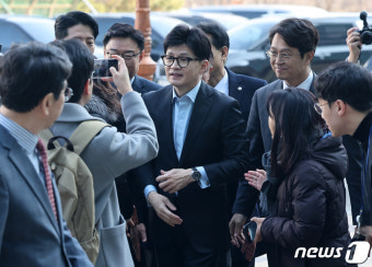 한국나노기술원 찾은 한동훈 與 비대위원장