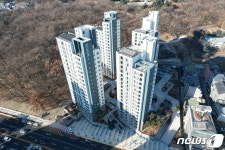 20년 방치 과천우정병원 부지에 20층 아파트…입주시작