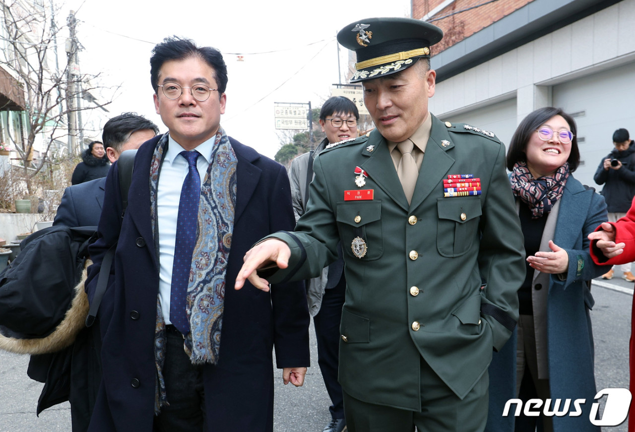 군 검찰, 박정훈 대령에게 징역 3년 요구…상병 순직 사건 관련 유죄 판결