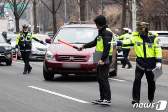 경찰, 이륜·화물차 불법행위 합동단속