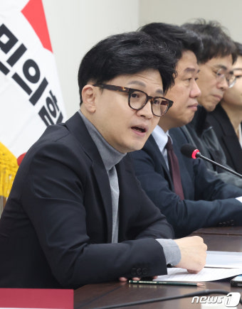 '연탄 봉사' 관련 발언하는 한동훈 비대위원장