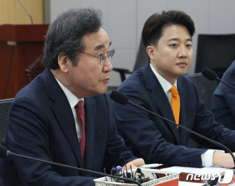 개혁신당 최고위, 발언하는 이낙연 대표