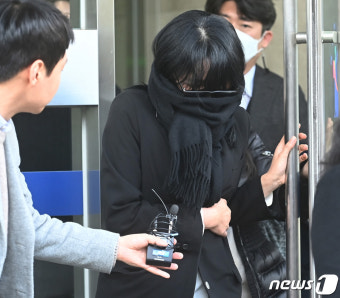 '경기도 법카 유용 의혹' 배씨 2심도 유죄… 김혜경 기소되나(종합)
