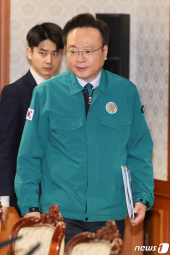 조규홍 복지장관 '의사집단행동 대응책은?'