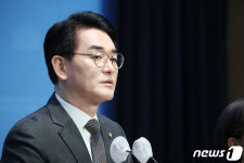 비명계 박용진 현역 하위 10% 통보…치욕적이나 당에 남겠다