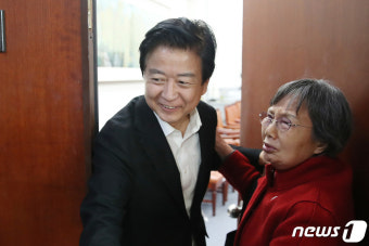 '공천 반발'에 단식 농성 나선 노웅래 의원