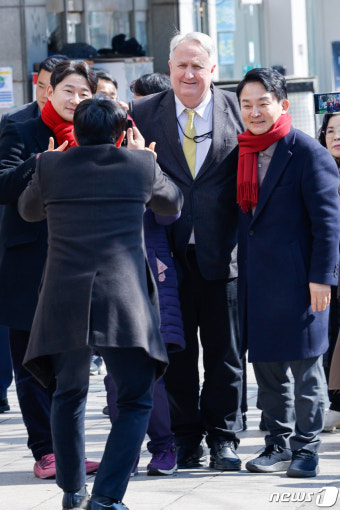 인요한·이천수와 유세 나선 원희룡