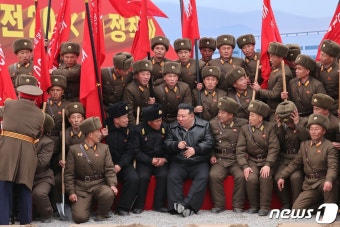 북한 김정은, 지방발전 20×10 정책 강조…20개 시군서 성과 언급