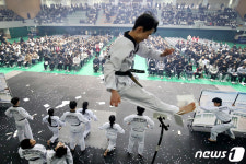 흥미진진 신입생 입학식