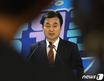 민주당, 추미애 하남갑 전략공천…이언주는 용인정에서 3인 경선