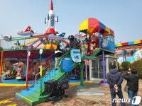 전주드림랜드 봄 맞이 나들이객 북적…1년3개월 만에 재개장