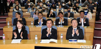 이재명 대표, 더불어민주연합 창당대회 참석