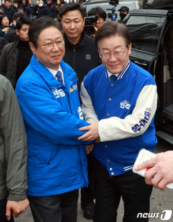 '양천구갑' 황희와 시민들 만나는 이재명 대표