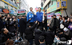 양천구 목동깨비시장 찾은 이재명 대표