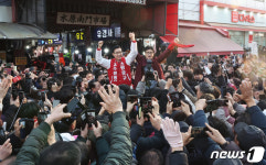 수원 지동못골시장 방문한 한동훈 비대위원장