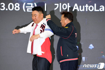 KIA 이범호 감독 공식 취임…