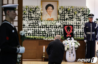 故 손명순 여사 빈소 조문 발길