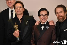 로다주, 키호이콴 인사 패싱? 아카데미 태도 논란…인종차별 vs 뒤에선 포옹