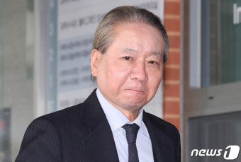 고소인 조사 마친 주수호 의협 홍보위원장
