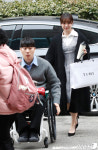 [뉴스1 ]송지은박위, 동반 나들이로 애정과시…10월 결혼설 폴폴