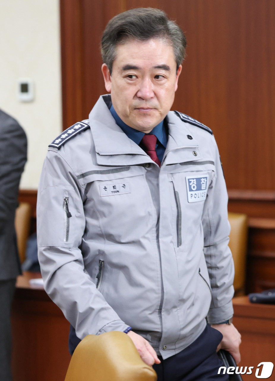 윤희근 경찰청장, 33년 간의 헌신으로 국민 안전을 지켜왔다.