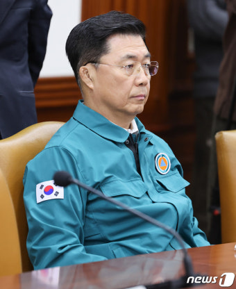 홍장원 국정원 1차장, 국가테러대책위원회 참석