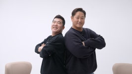 정근우, 유튜브 채널 야구인생 개설…첫 게스트 이대호