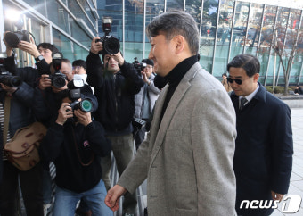 김창수 전의교협회장, 의대 증원 취소 집행정지 심문 출석