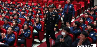 청소년 도박 근절 릴레이 캠페인 선포식 참석하는 조지호 서울경찰청장