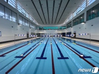 ‘노후시설 보수’ 경남 고성 문화체육센터 수영장 재개장