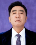 류승룡 고수 같은 닭강정, 호불호 이해…아들도 병맛이라고(종합) [N인터뷰]