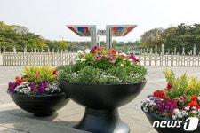 꽃보고 마음에도 봄이…송파구, 관내 곳곳 꽃 조성