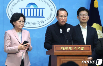 총선 공약 발표하는 조정훈·권영세·이혜훈