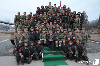 北김정은, 한국전쟁 때 서울 처음으로 진입한 탱크부대 시찰