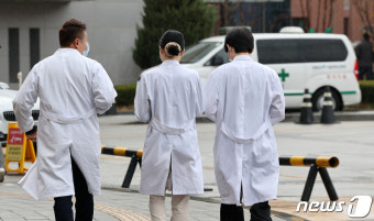 '의대 교수 집단사직 현실화'