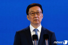 중국 투자 서밋 참석해 연설하는 한정 中 국가 부주석