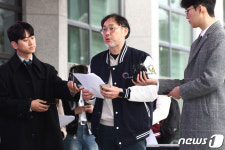 경찰 조사 출석한 김순환 사무총장