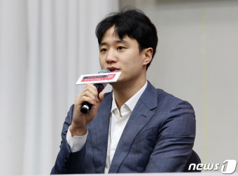 유튜버 카라큘라, 허웅 전 연인 A씨 명예훼손 혐의로 고소당했다