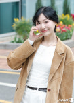 류수정, 사전 투표장에 핀 꽃