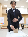 쑄꽍뿴 넻졊怨 媛숈 怨녹뿉꽌 궗쟾닾몴븳 議곌뎅