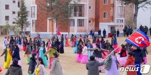 노동신문 함북 회령시 축산농장서 살림집 입사모임 진행