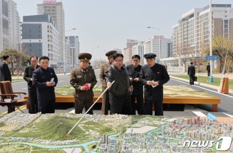 북한 김정은, 화성지구 2단계 살림집 건설장 시찰…