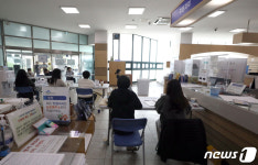 전의면 행정복지센터 민원실에 마련된 4·10 총선 투표소