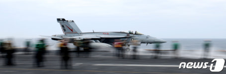 F/A-18E 함재기, 빠르게