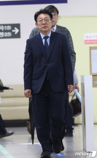 허종식 민주당 의원, 공판기일 출석